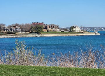 rhode-island/newport-coastline/landmark/marble-house