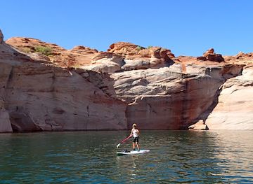 arizona/lake-powell/landmark/lake-powell-paddleboards-and-kayaks