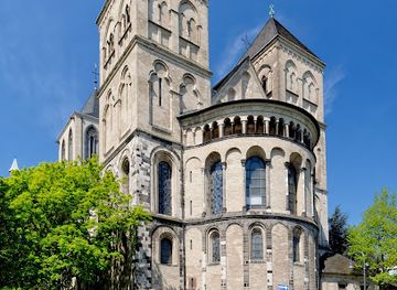 netherlands/maastricht/landmark/basilica-of-st-cunibert