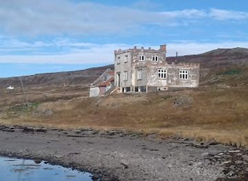 iceland/westfjords/landmark/kastalinn