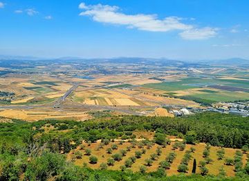 israel/jezreel-valley/landmark/keren-hacarmel