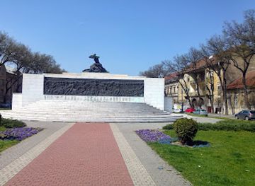 serbia/subotica/landmark/monument-to-fallen-soldiers-and-victims-of-fascism