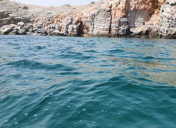 oman/musandam-governorate/landmark/limah-snorkeling-area