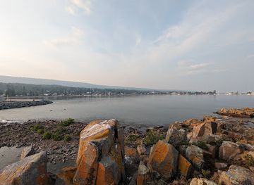 minnesota/grand-marais/landmark/grand-marais-lower-range-lighthouse