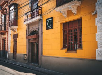 bolivia/la-paz/landmark/wild-rover-la-paz