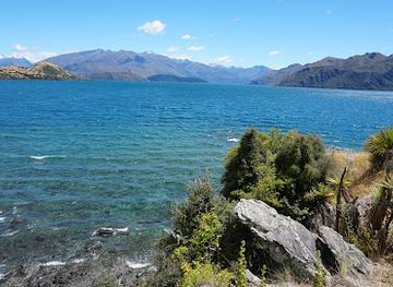 new-zealand/wanaka/landmark/lake-wanaka-cruises