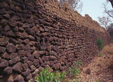 burkina-faso/centre-north/landmark/ruins-of-loropeni