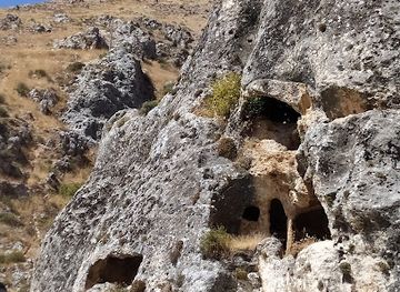 lebanon/hasbaya/landmark/habiss-caves