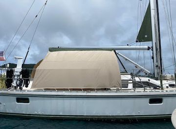 saint-vincent-and-the-grenadines/bequia/landmark/grenadines-sails-canvas