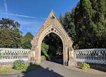 guernsey/grandes-rocques/landmark/talbot-valley
