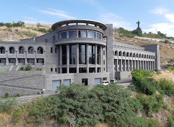 armenia/aparan-reservoir/landmark/matenadaran