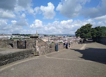 united-kingdom/derry/landmark/city-walking-tours