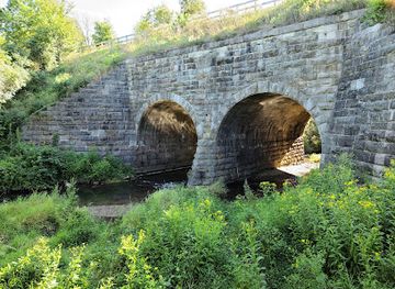 illinois/rock-river-valley/landmark/the-old-stone-bridge