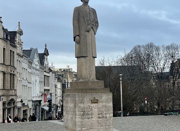 belgium/hesbaye/landmark/place-de-l-albertine