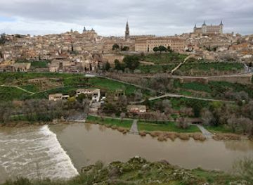 spain/toledo/casco-historico/landmark/plaza-de-santa-catalina