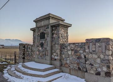 utah/bear-river-valley/landmark/calls-fort-monument