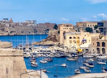 malta/grand-harbour/landmark/valletta-and-grand-harbour-lookout
