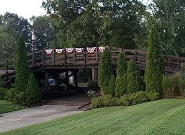 kentucky/bowling-green/landmark/1872-historic-wooden-bridge-park