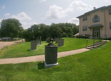 nebraska/sandhills/landmark/mignery-sculpture-garden
