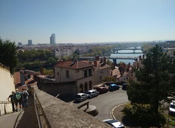 france/lyon/croix-rousse/landmark/la-maison-des-canuts