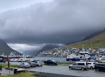 faroe-islands/klaksvik/landmark/rusdrekkasola-landsins-klaksvik