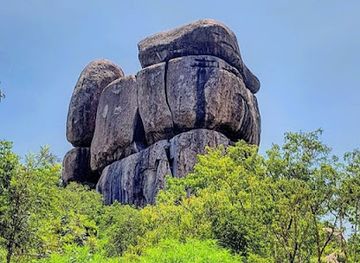 kenya/nyanza-region/landmark/kit-mikayi