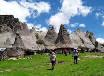 peru/apurimac/landmark/bosque-de-piedras-de-pampachiri