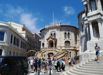 monaco/monaco-yacht-club/landmark/palace-of-justice
