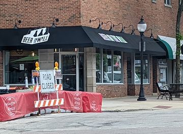 illinois/arlington-heights/landmark/beer-on-the-wall