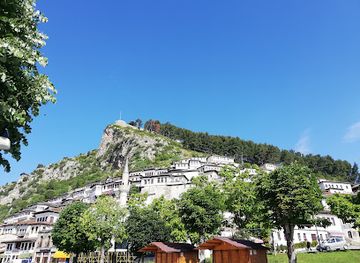 albania/toskeria/landmark/ruins-of-the-red-mosque