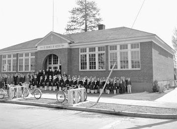 oregon/bend/landmark/mcmenamins-old-st-francis-school