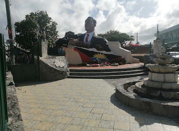 antigua-and-barbuda/falmouth/landmark/vc-bird-monument