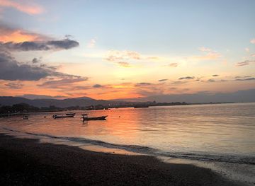 timor-leste/dili-beaches/landmark/largo-de-lecidere