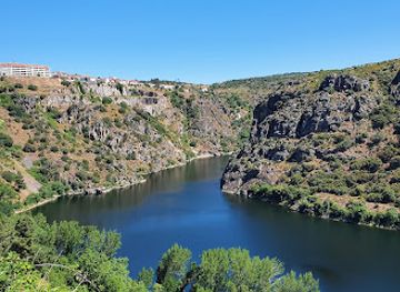 portugal/douro/landmark/douro-pula-canhada-kayaking