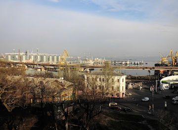 ukraine/tysovets/landmark/viiskovyi-descent