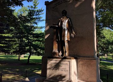 massachusetts/boston/landmark/wendell-phillips-statue