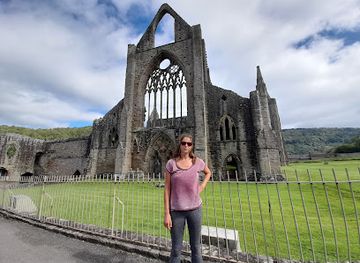 united-kingdom/wales/landmark/abaty-tyndyrn-tintern-abbey