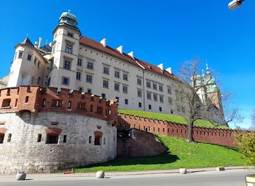 poland/lesser-poland/landmark/reprezentacyjne-komnaty-krolewskie