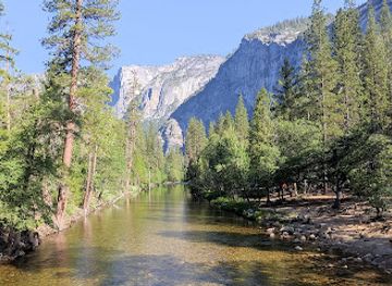 california/yosemite-village/landmark/yosemite-valley