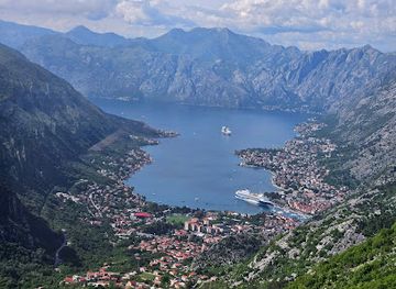 montenegro/kotor/landmark/kotor-cable-car