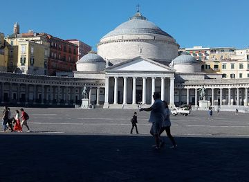 italy/naples/landmark/galleria-borbonica-ingresso-vico-grottone