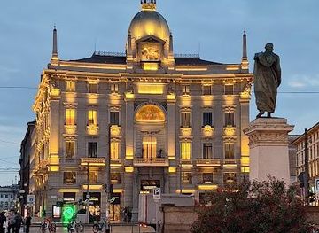 italy/milan/landmark/palazzo-venezia-ex-palazzo-generali