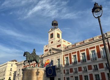 spain/madrid/sol/landmark/clock-tower-of-sun-gate