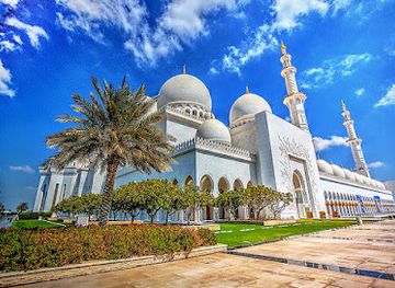 united-arab-emirates/abu-dhabi-region/landmark/sheikh-zayed-grand-mosque