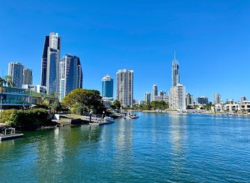 australia/surfers-paradise/landmark/surfers-paradise-beach