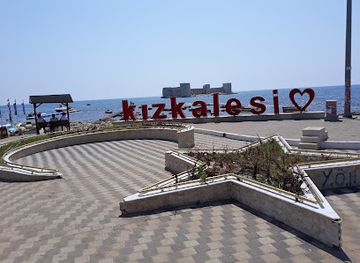 turkiye/mediterranean-region/landmark/turkish-flag