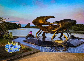thailand/krabi-province/landmark/the-mud-crabs-sculpture