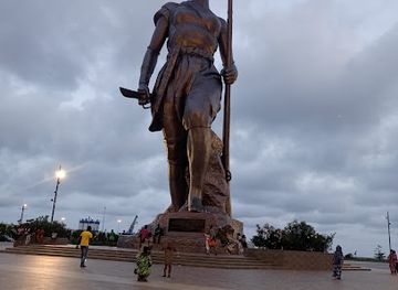 benin/cotonou/ganvie/landmark/place-de-l-amazone
