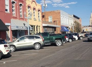 wyoming/laramie/landmark/night-heron-books-coffeehouse