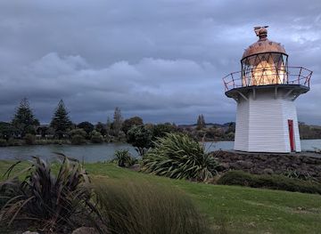 new-zealand/hawke-s-bay/landmark/wairoa-old-portland-island-lighthouse